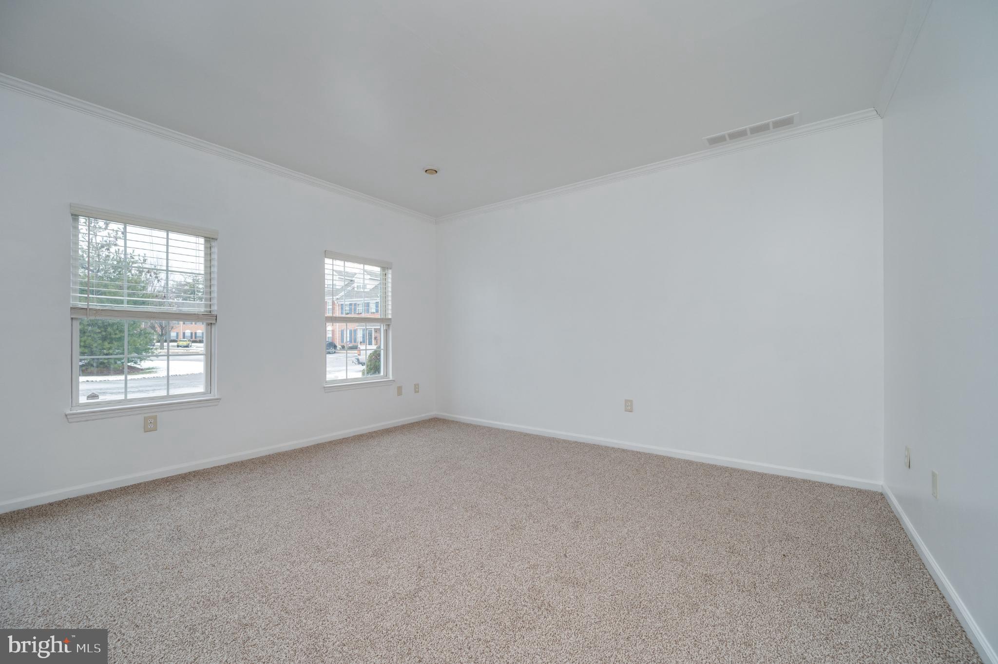 10 Chesterwood Circle Reading, PA 19607 - Photo 22 of 40 an empty room with windows