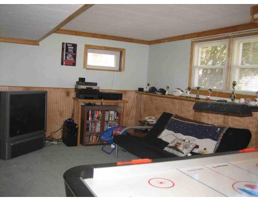 21 Haskell Road Pepperell, MA 01463 - Photo 6 of 8
