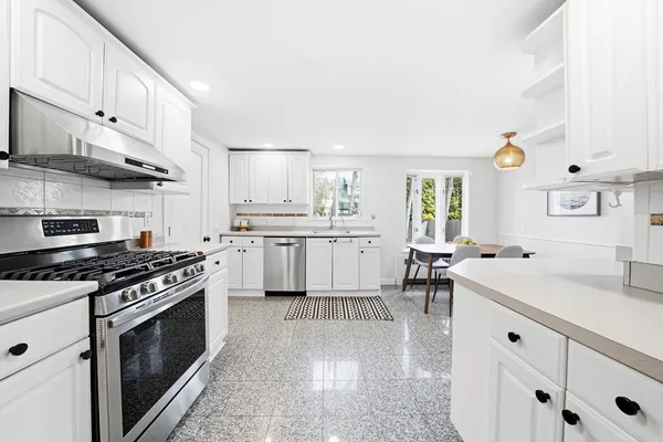 $1,899,000 | 17 Woodhaven Road, Newton, MA 02468