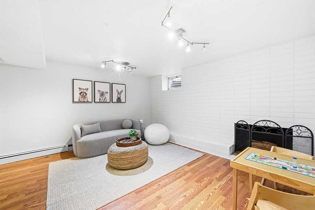 17 Woodhaven Road Newton, MA 02468 - Photo 31 of 41