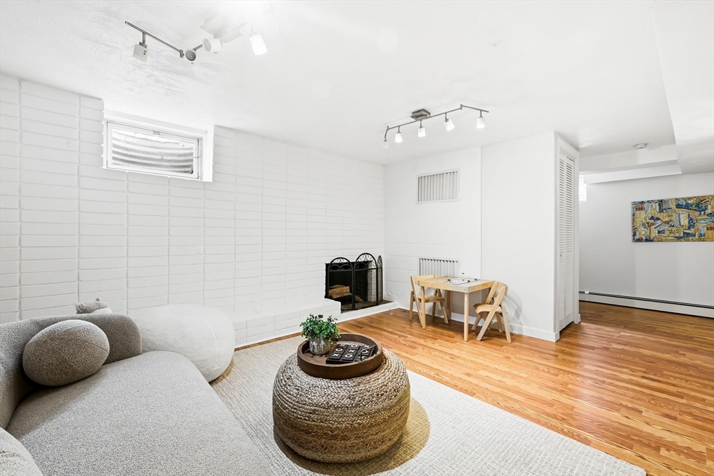 17 Woodhaven Road Newton, MA 02468 - Photo 32 of 41