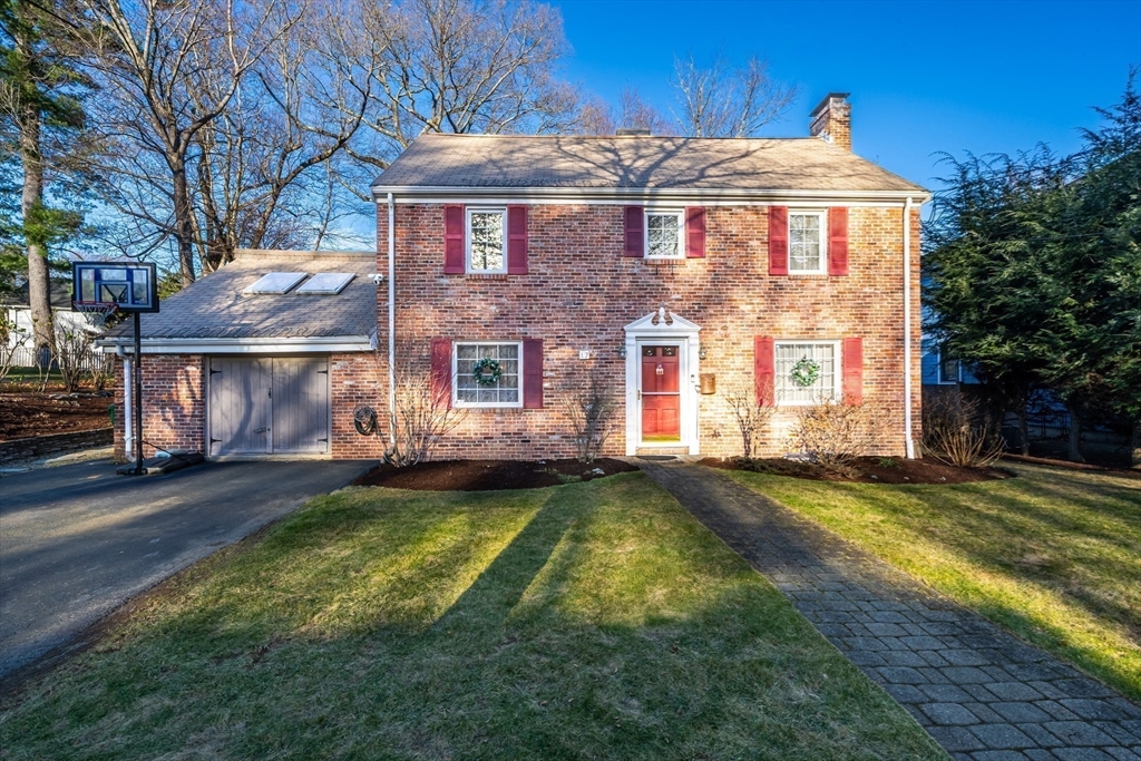 17 Woodhaven Road Newton, MA 02468 - Photo 38 of 41