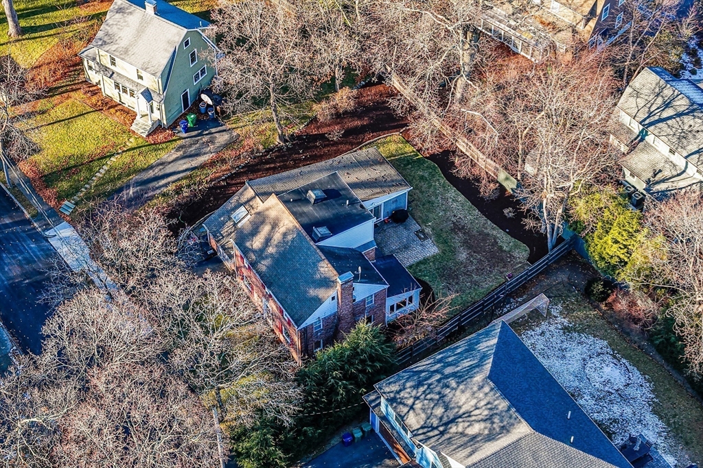 17 Woodhaven Road Newton, MA 02468 - Photo 39 of 41