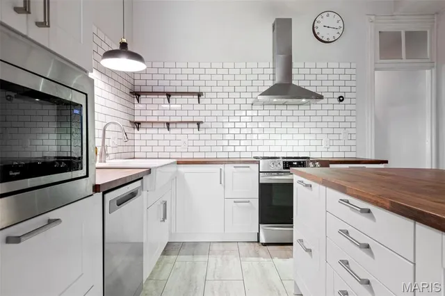 $149,000 | 2210 Wyoming Street, Unit A, St. Louis, MO 63118