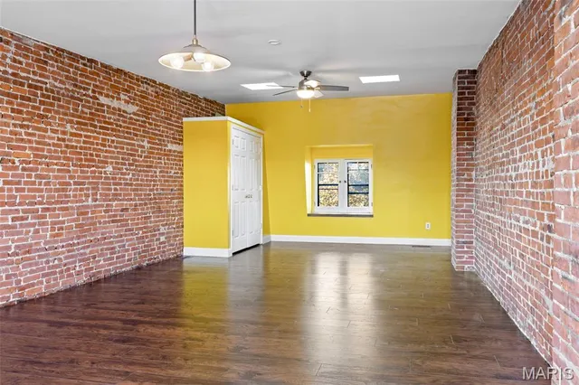 $149,000 | 2210 Wyoming Street, Unit A, St. Louis, MO 63118