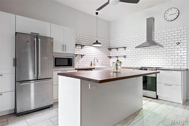 $149,000 | 2210 Wyoming Street, Unit A, St. Louis, MO 63118