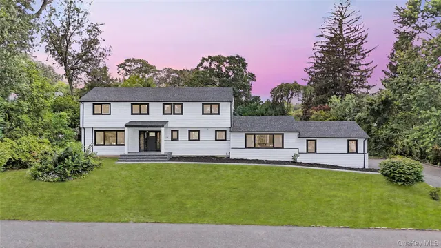 $1,999,999 | 14 Lakeville Drive, East Hills, NY 11576