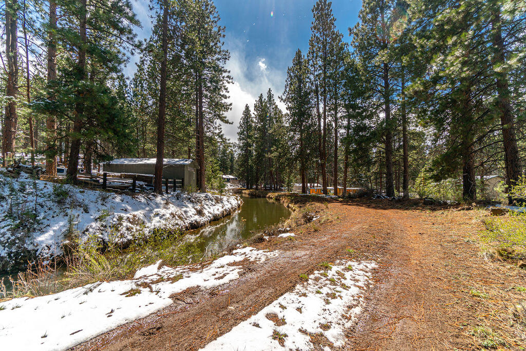 60309 Zuni Road Bend, OR 97702 - Photo 32 of 34 RileyVisuals-9