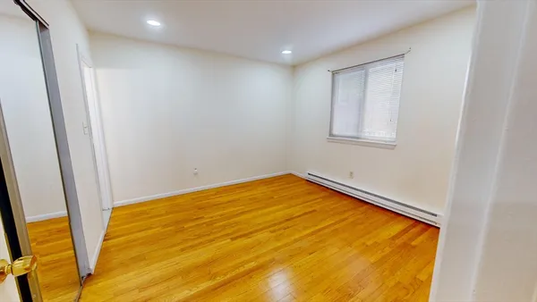 $1,950 | 15 Arizona Terrace, Unit 4, Arlington, MA 02474