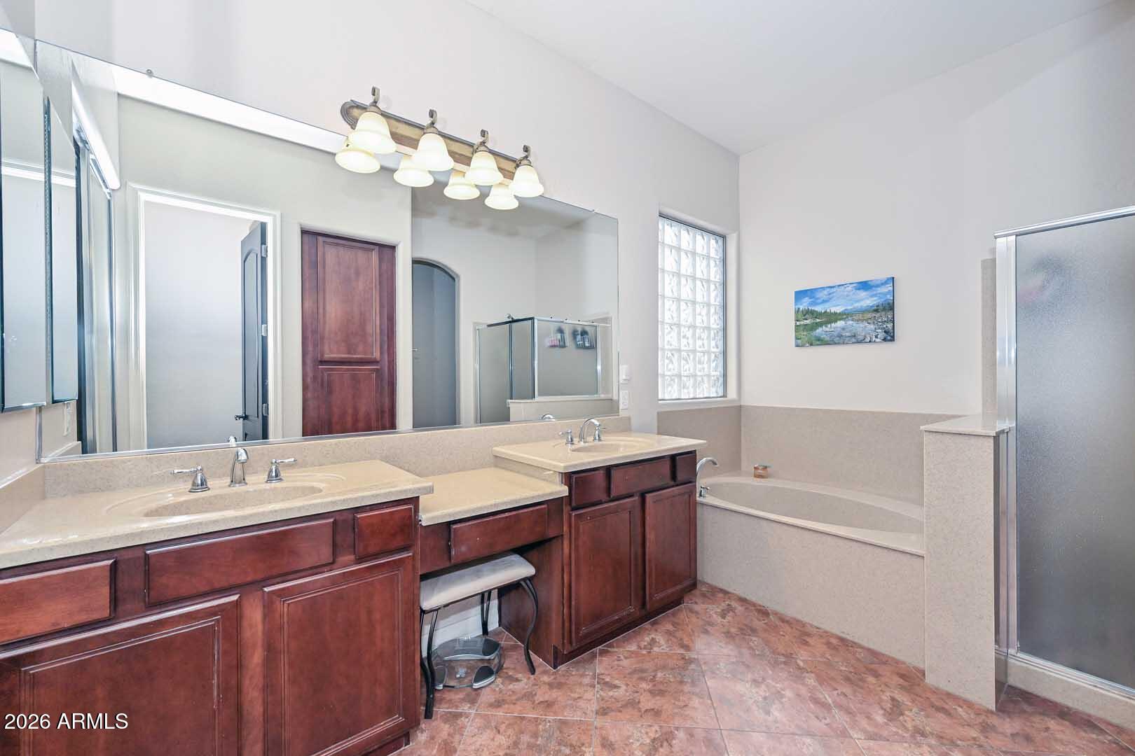 16729 West Jackson Street Goodyear, AZ 85338 - Photo 37 of 47 Primary Bath2
