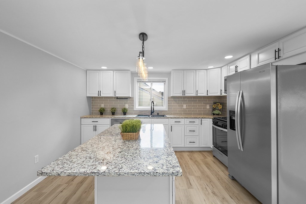 59 Racicot Avenue Webster, MA 01570 - Photo 6 of 40 Gallery Image 6