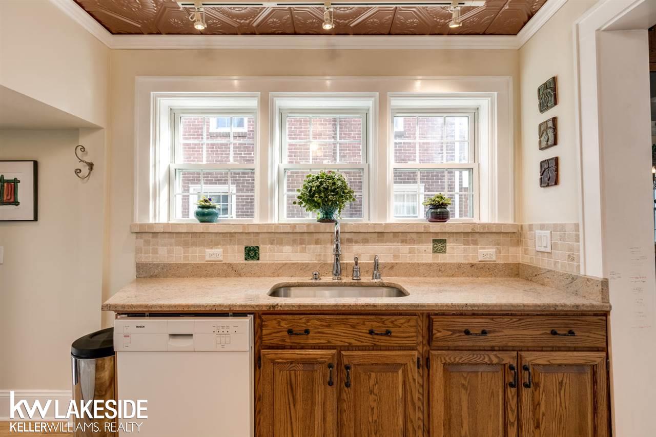 901 Washington Road Grosse Pointe, MI 48230 - Photo 16 of 36