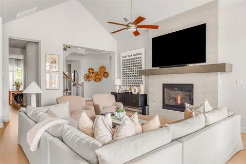 $925,000 | 438 Premier Park Loop, Dripping Springs, TX 78620