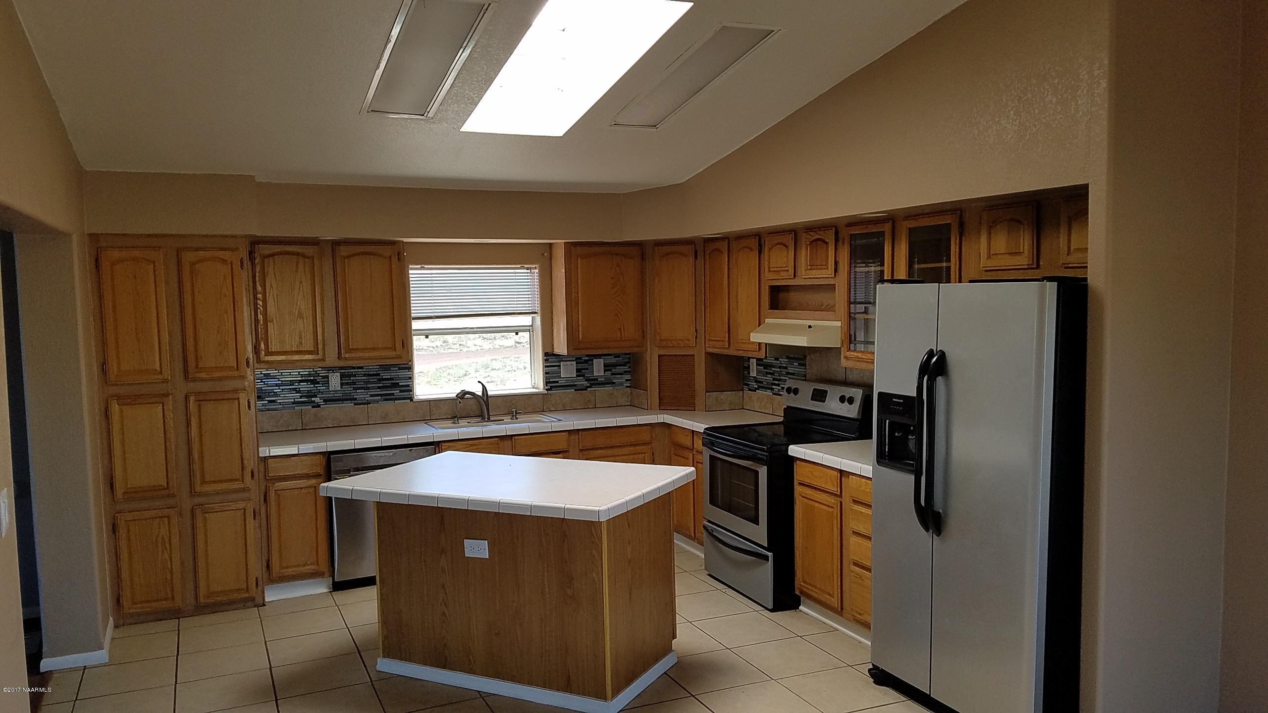 6193 Garland Prairie Road Parks, AZ 86005 - Photo 11 of 30 20170513_135416