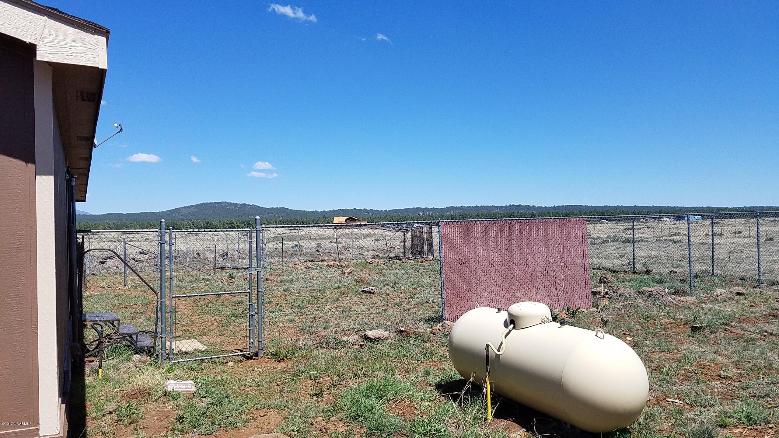 6193 Garland Prairie Road Parks, AZ 86005 - Photo 6 of 30 7