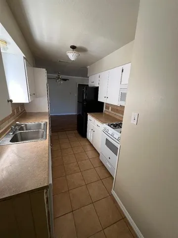 $1,750 | 102 Wayne Street, Sanger, TX 76266