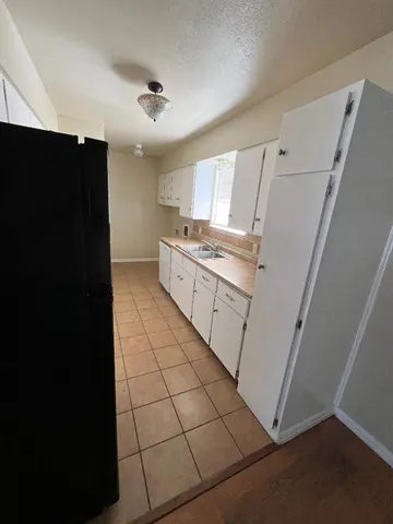 $1,750 | 102 Wayne Street, Sanger, TX 76266