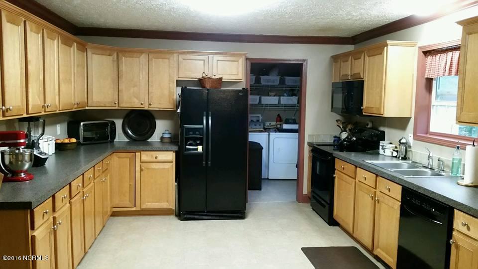 311 Hansley Simpson Road Currie, NC 28435 - Photo 6 of 16 new kitchen