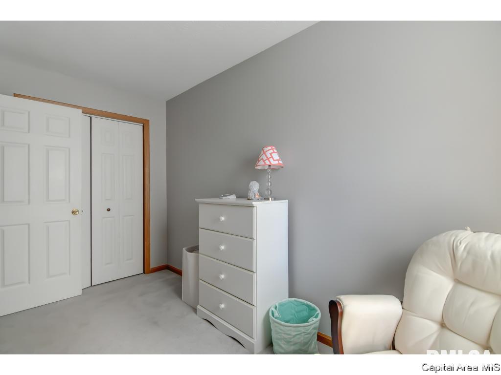 3917 McCormick Drive Springfield, IL 62707 - Photo 11 of 33