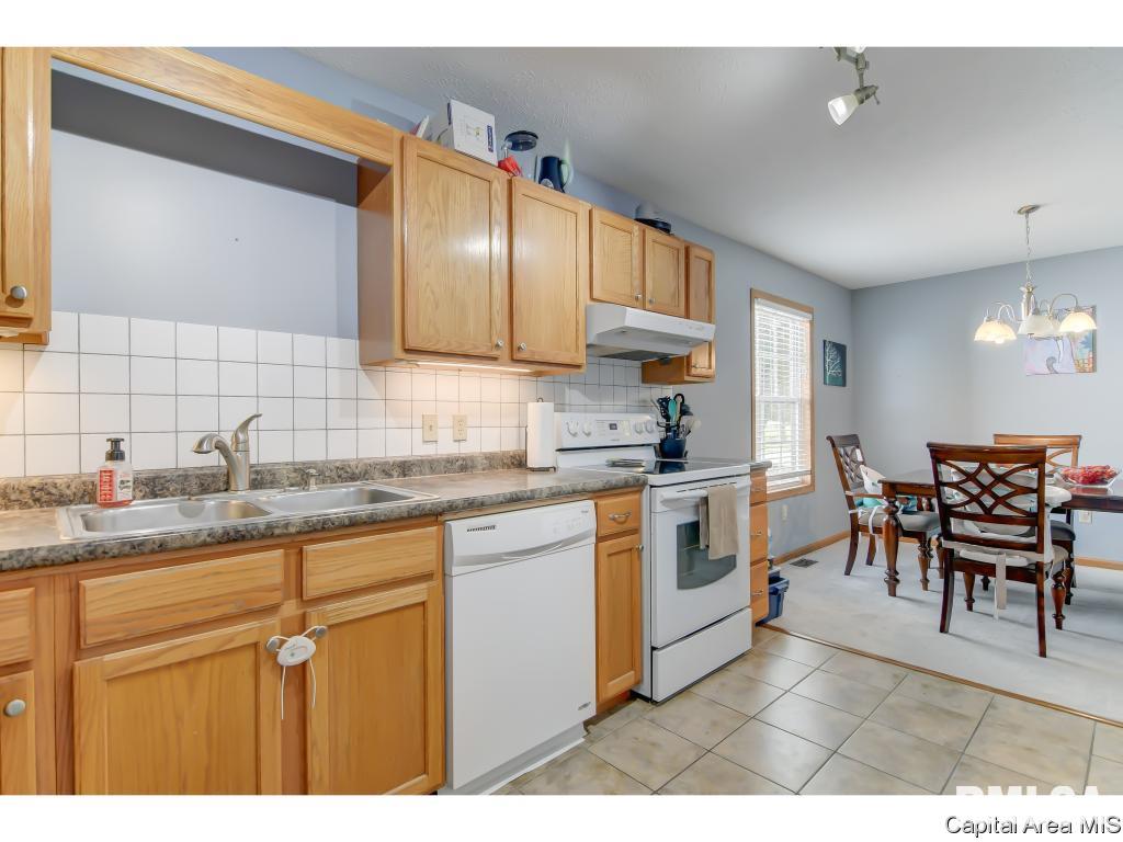 3917 McCormick Drive Springfield, IL 62707 - Photo 28 of 33