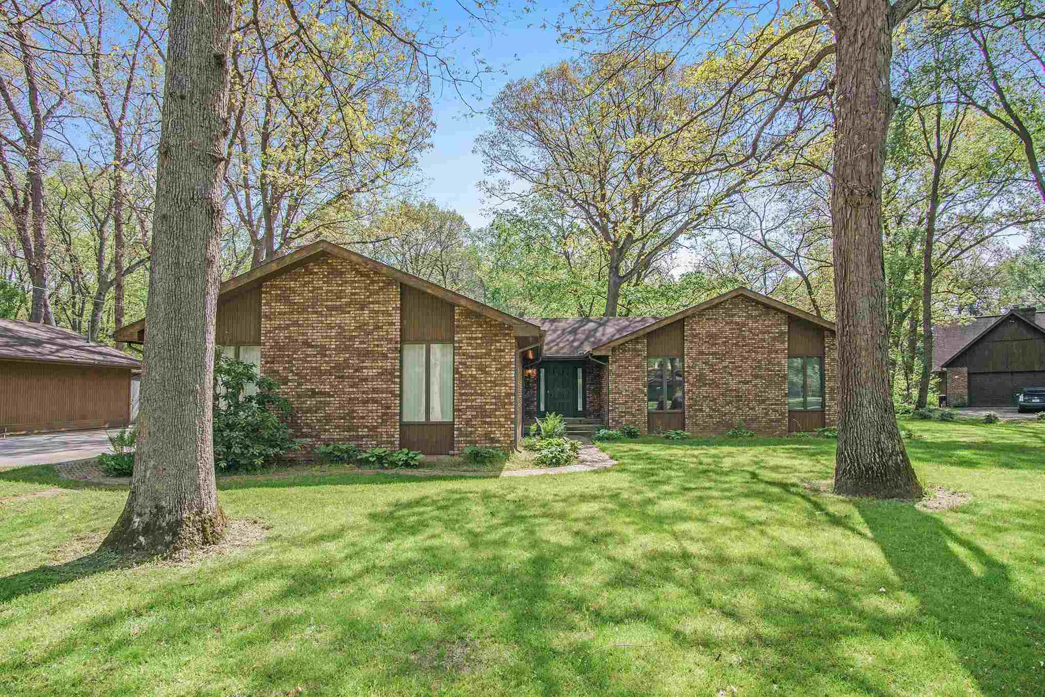 58194 Ash Road Osceola, IN 46561 - Photo 3 of 29 Gallery Image 3