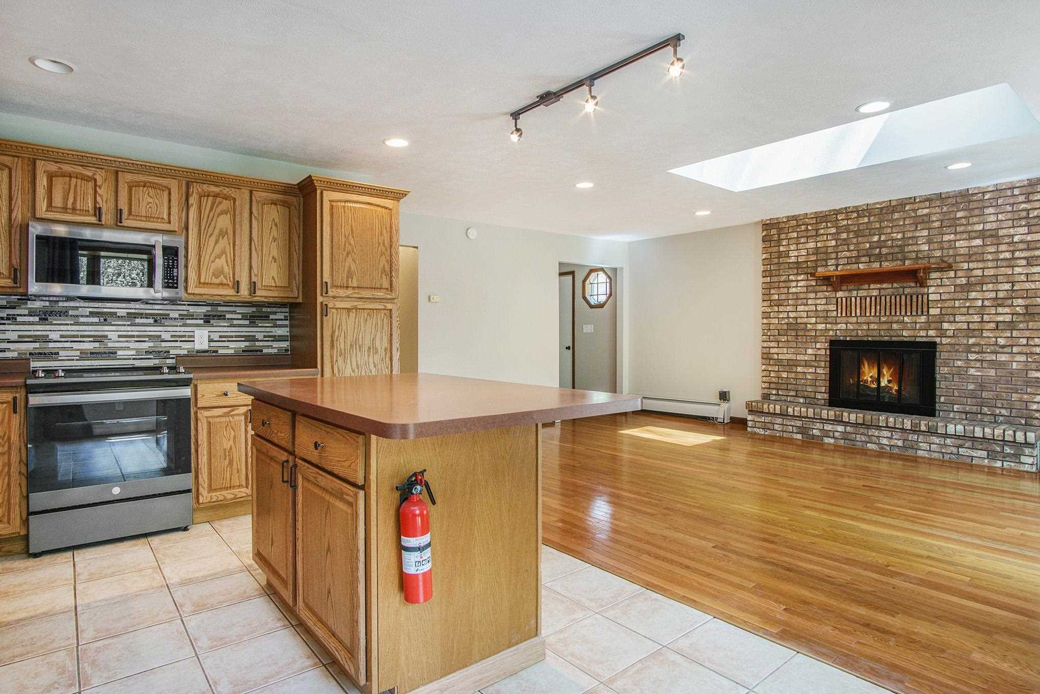 58194 Ash Road Osceola, IN 46561 - Photo 6 of 29 Gallery Image 6
