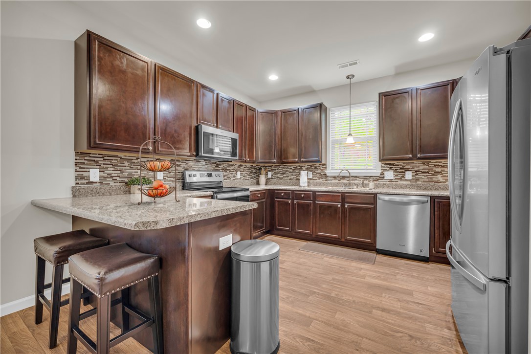 620 Sandstone Drive Seneca, SC 29678 - Photo 11 of 44