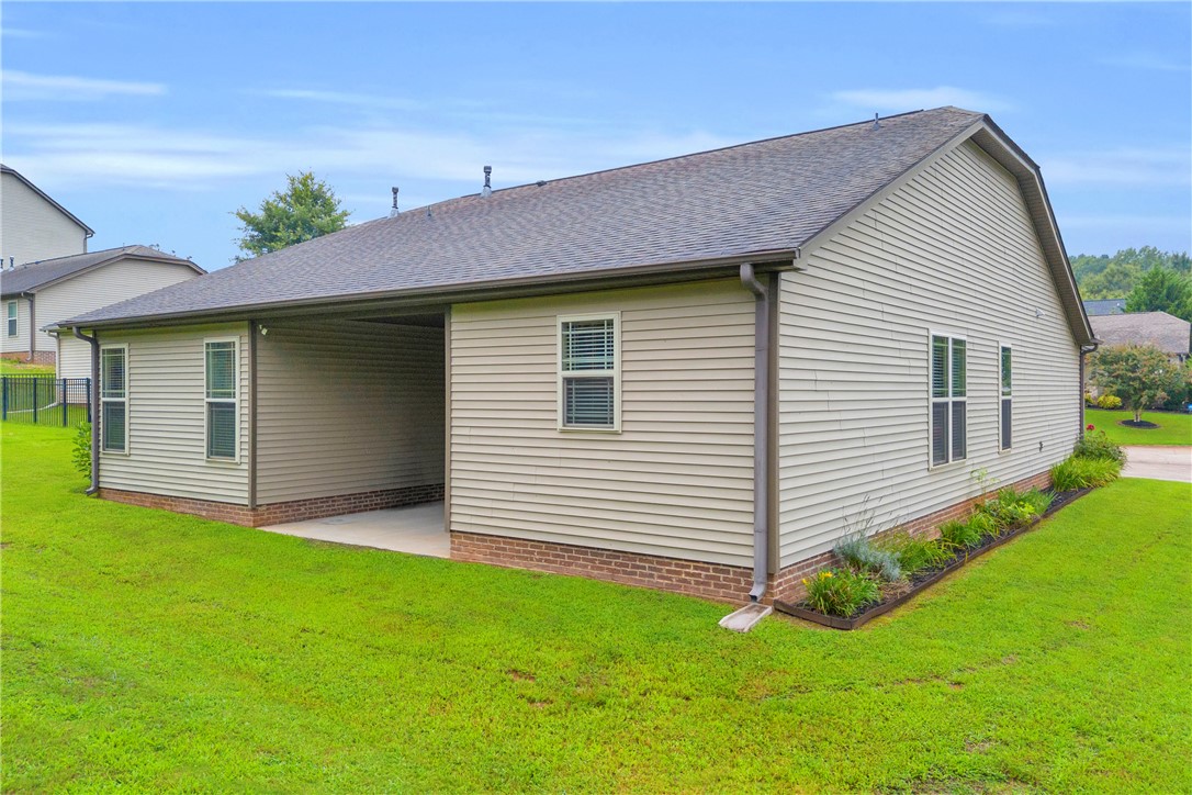 620 Sandstone Drive Seneca, SC 29678 - Photo 42 of 44