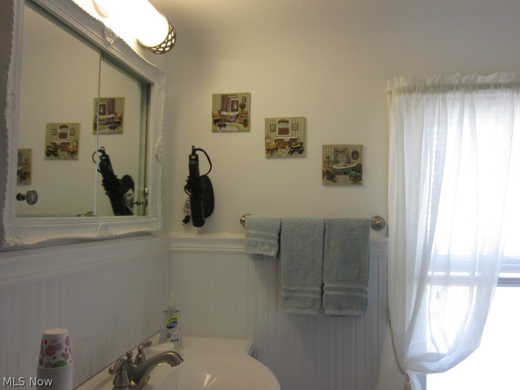 169 Meriden Road Painesville, OH 44077 - Photo 10 of 17 Gallery Image 10