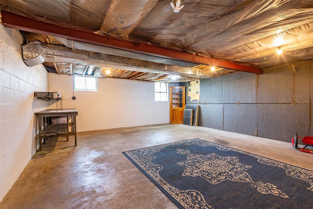 6397 South Empire Road Bloomington, IN 47401 - Photo 29 of 32 Gallery Image 29