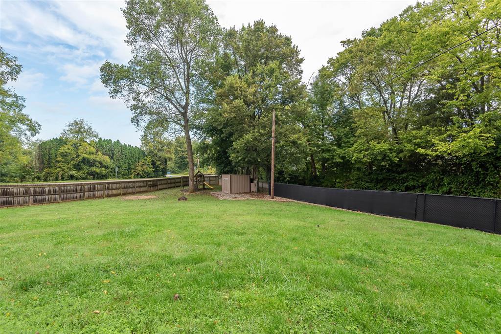 6397 South Empire Road Bloomington, IN 47401 - Photo 3 of 32 Gallery Image 3