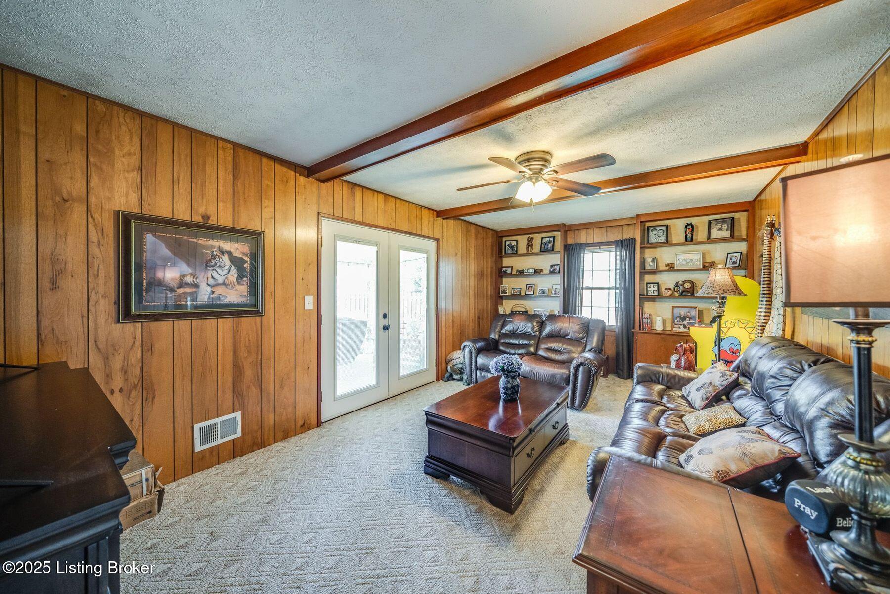 9016 Cardiff Road Louisville, KY 40242 - Photo 18 of 58 photo_online_017