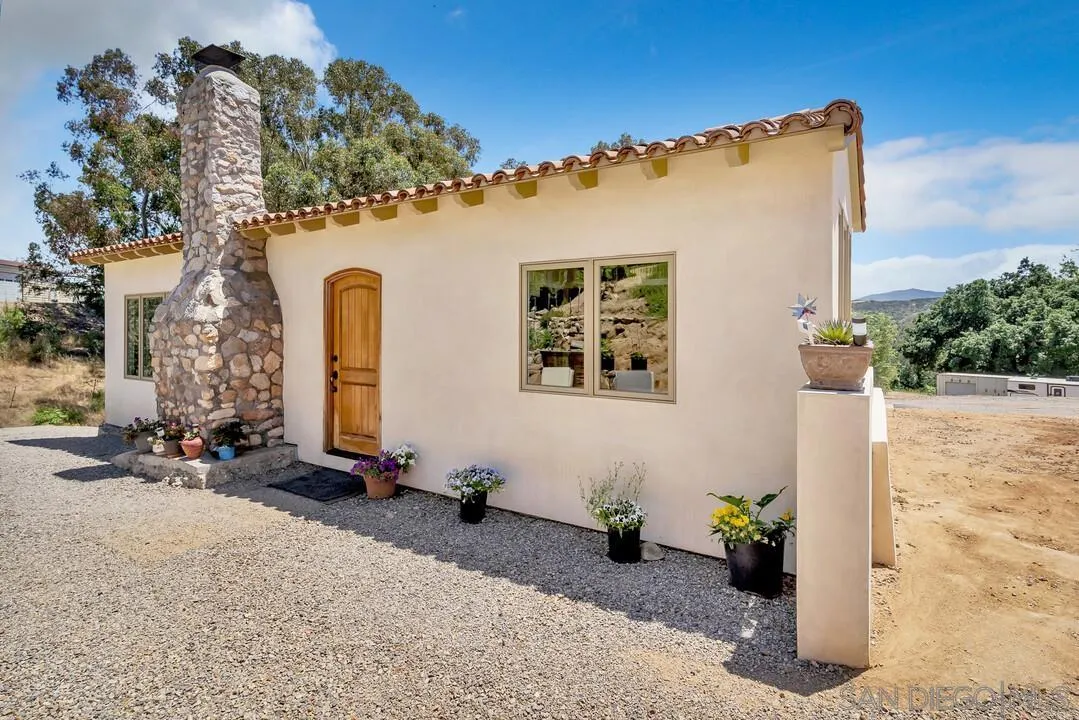 1356 Real Way Lane Alpine, CA 91901 - Photo 1 of 58