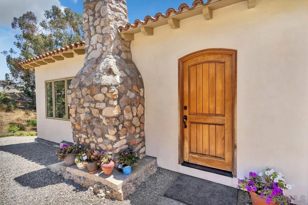 1356 Real Way Lane Alpine, CA 91901 - Photo 5 of 58 a front view of a house