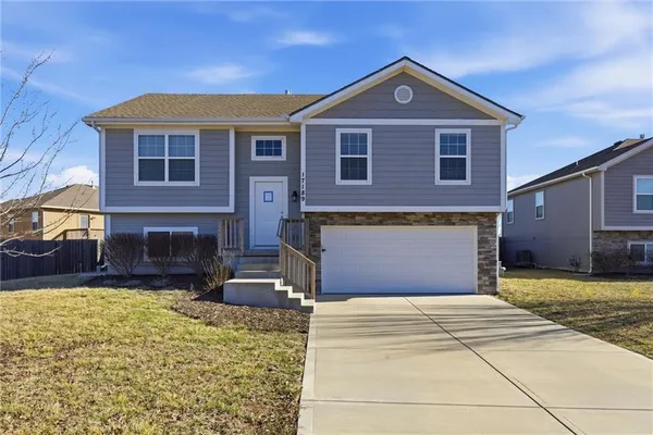 $339,900 | 17189 Pratt Street, Gardner, KS 66030