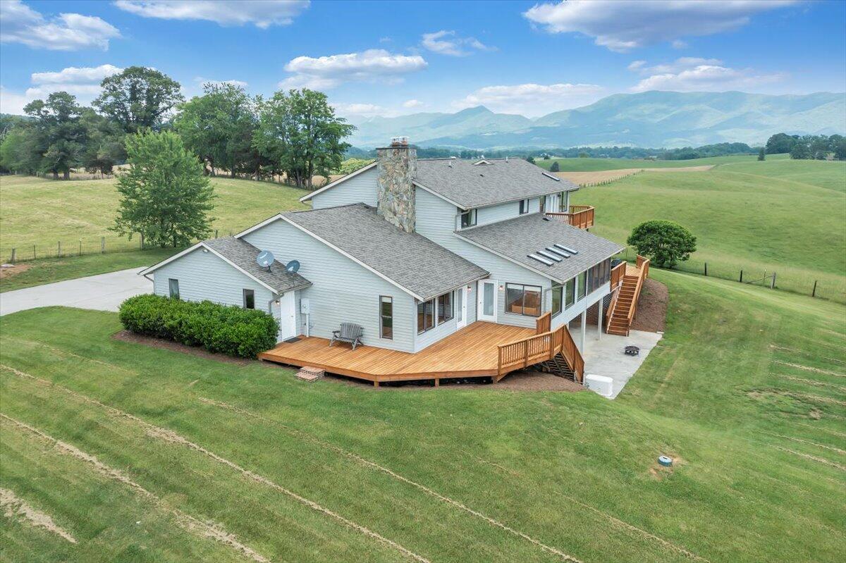 1558 Prease Road Buchanan, VA 24066 - Photo 1 of 53 Privacy! Country Setting!