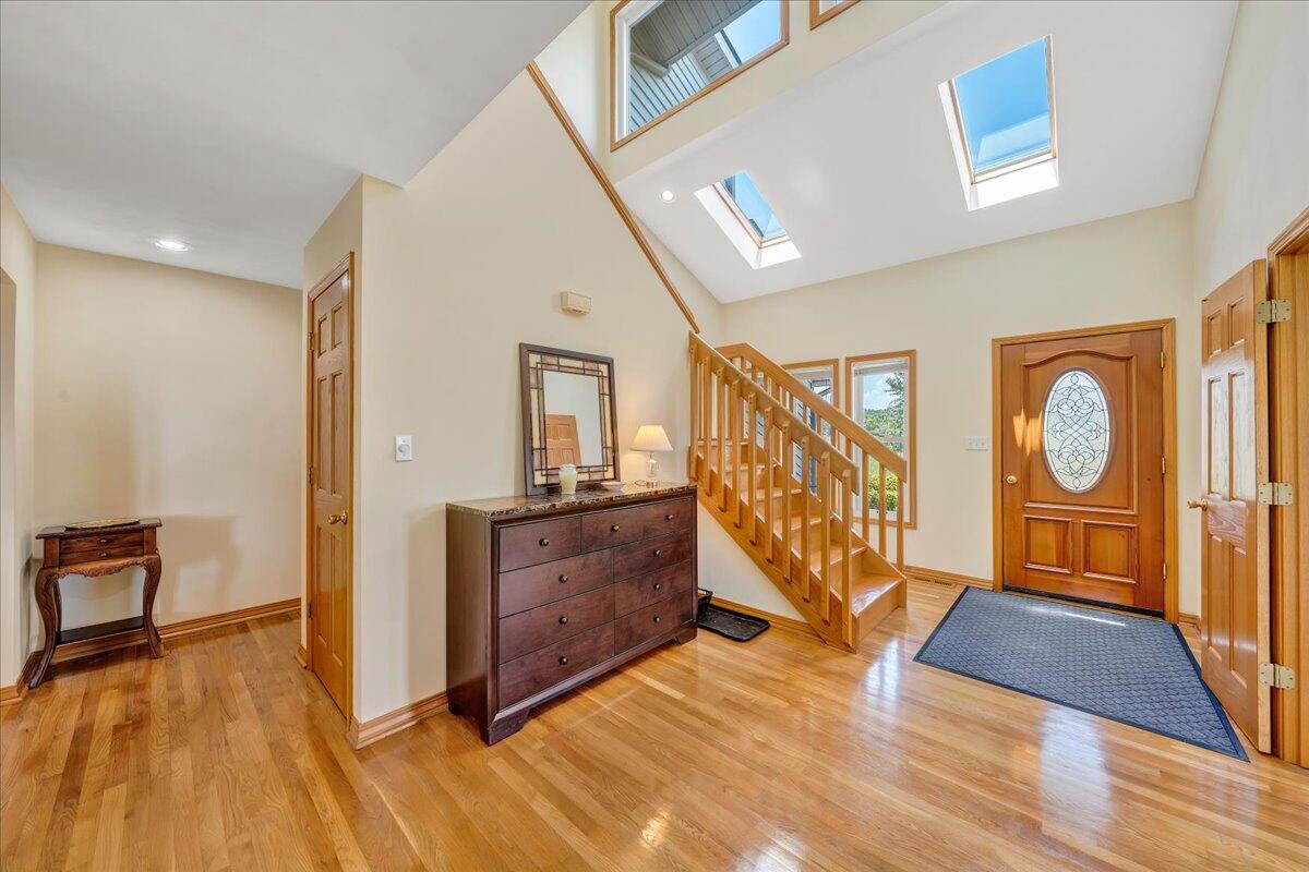 1558 Prease Road Buchanan, VA 24066 - Photo 10 of 53 Open Foyer area