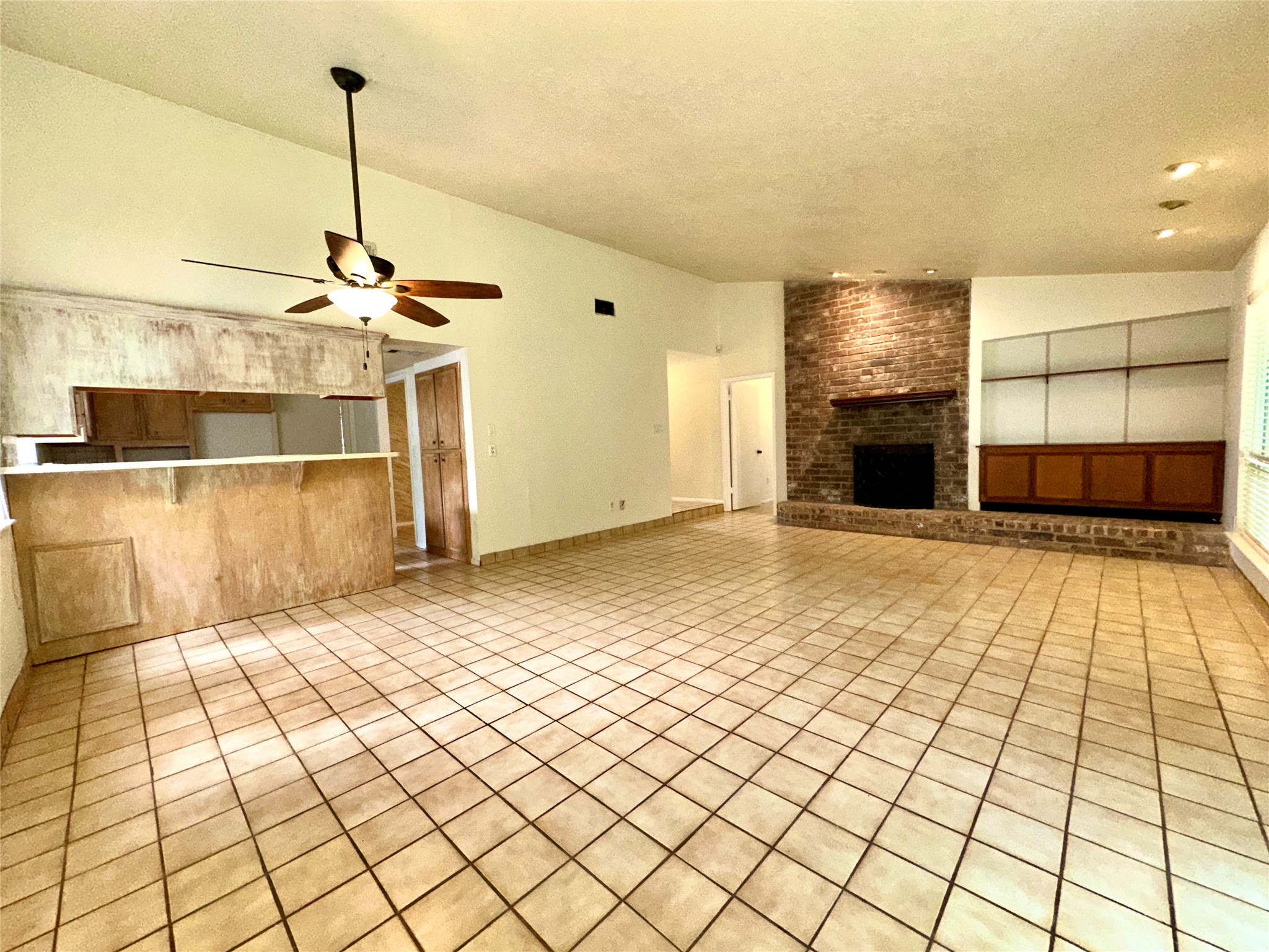 8511 Little River Road Houston, TX 77064 - Photo 19 of 19 a view of a room & window