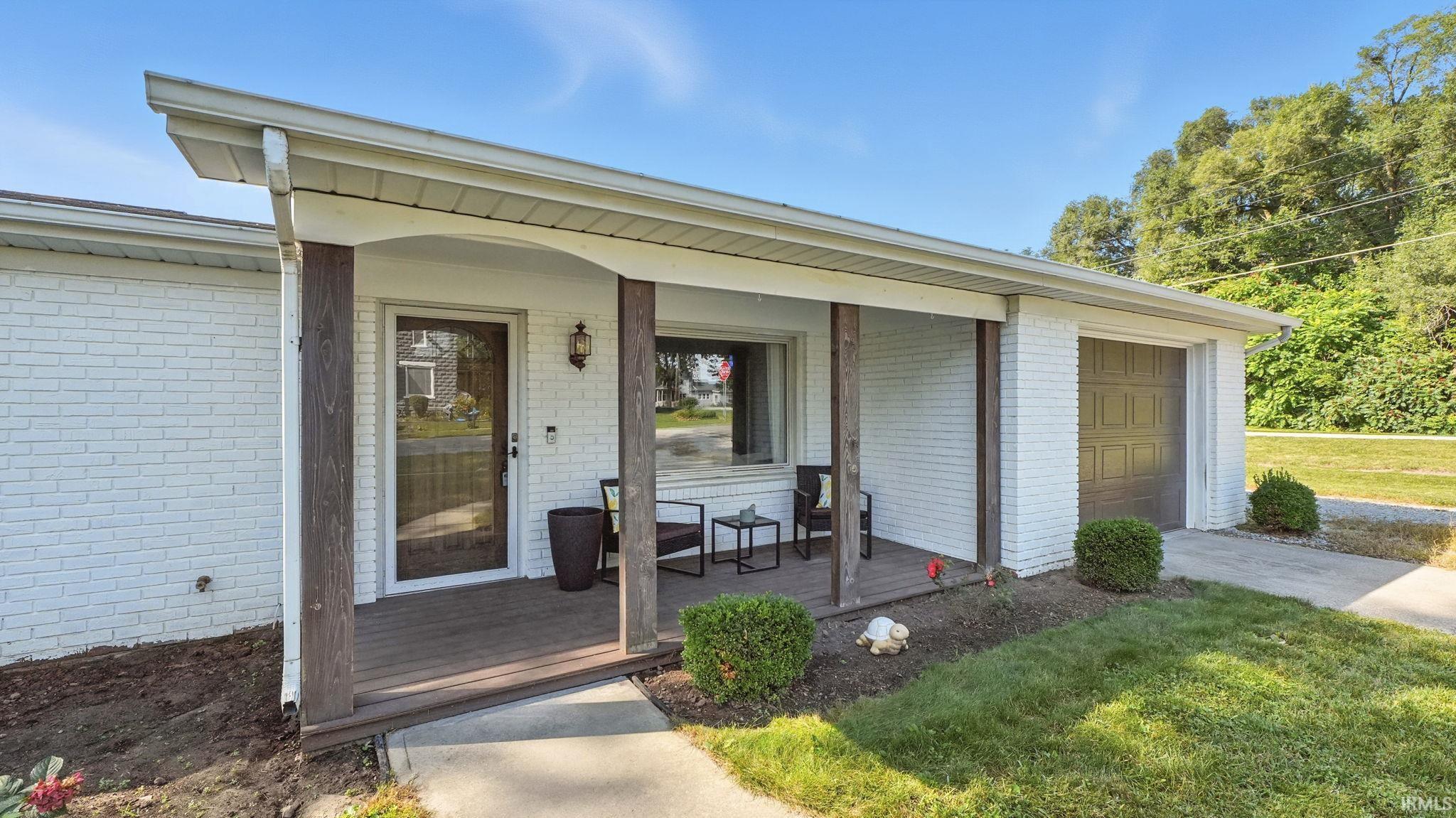 495 Lockhart Street Waterloo, IN 46793 - Photo 3 of 36 Gallery Image 3