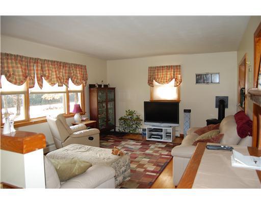 189 Dingley Spring Road Gorham, ME 04038 - Photo 4 of 15 Living Room.