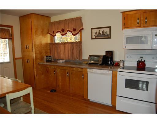 189 Dingley Spring Road Gorham, ME 04038 - Photo 5 of 15 Kitchen.