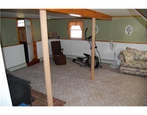 189 Dingley Spring Road Gorham, ME 04038 - Photo 8 of 15 Den/Family/Great Room.