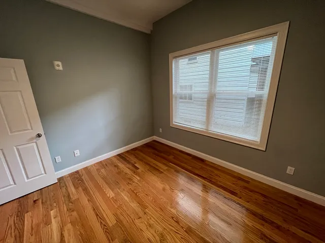 $4,595 | 126 Cross Street, Unit 1, Somerville, MA 02145