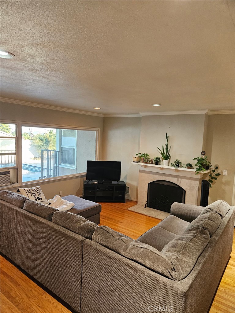 806 Stanford Road Burbank, CA 91504 - Photo 7 of 10