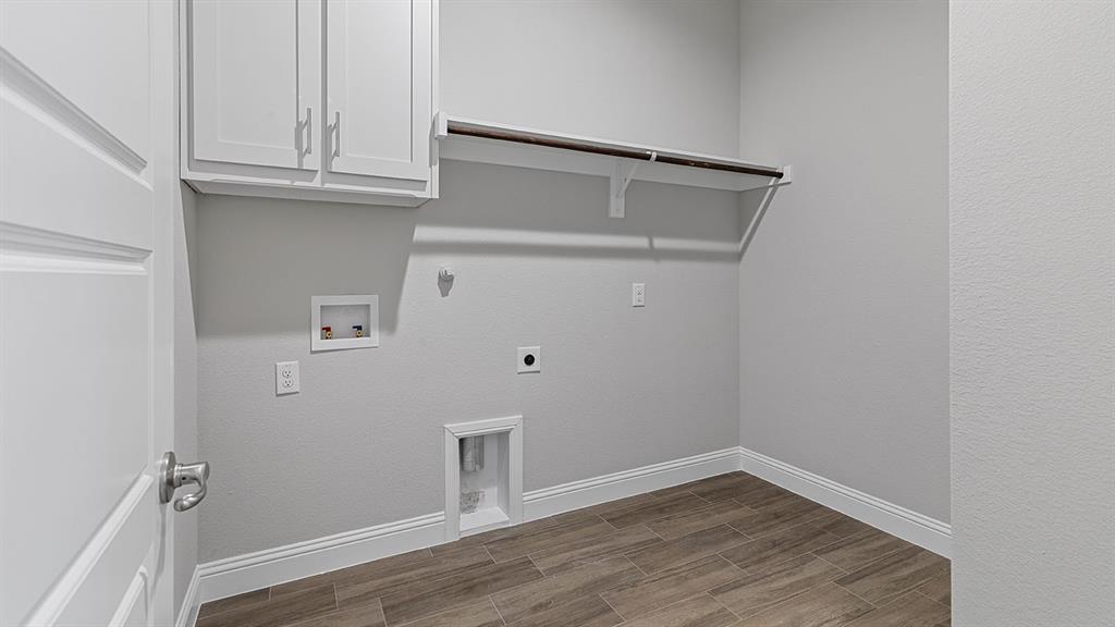 11312 Treehouse Trail Justin, TX 76247 - Photo 25 of 31 a view of small space with wooden floor