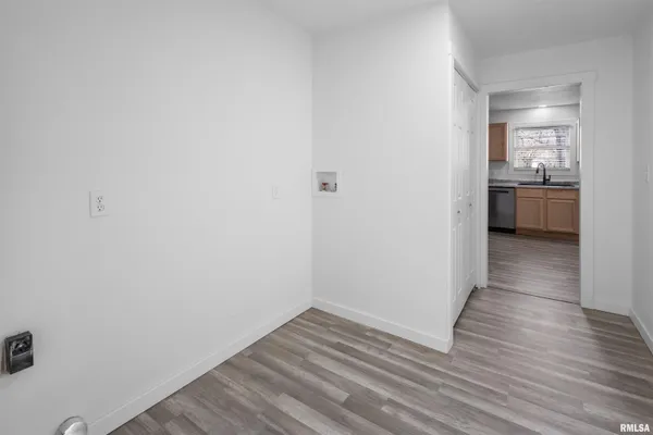 $195,000 | 2295 Ledford Road, Harrisburg, IL 62946