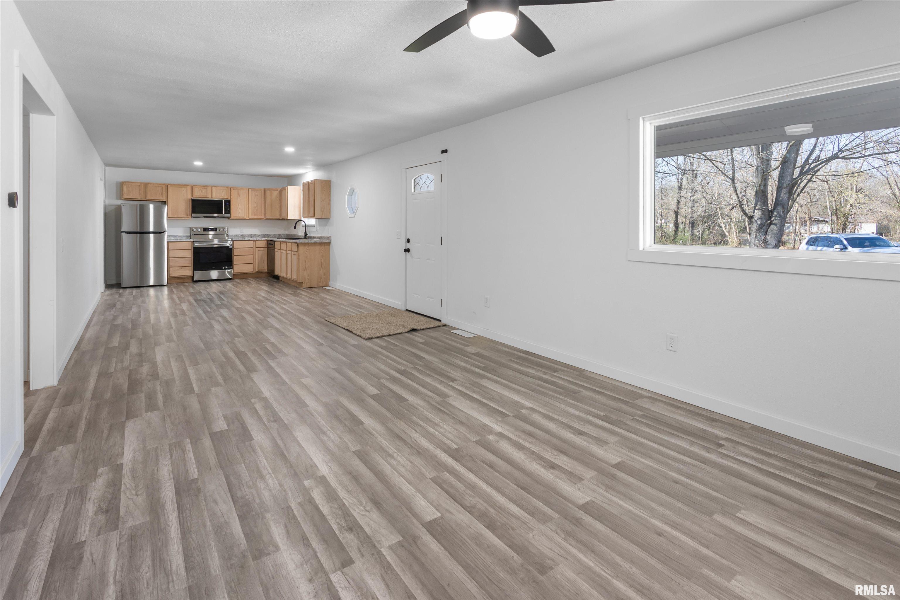 2295 Ledford Road Harrisburg, IL 62946 - Photo 7 of 23