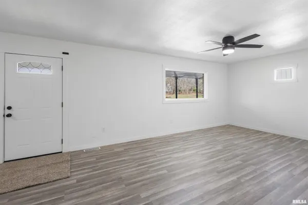 $195,000 | 2295 Ledford Road, Harrisburg, IL 62946