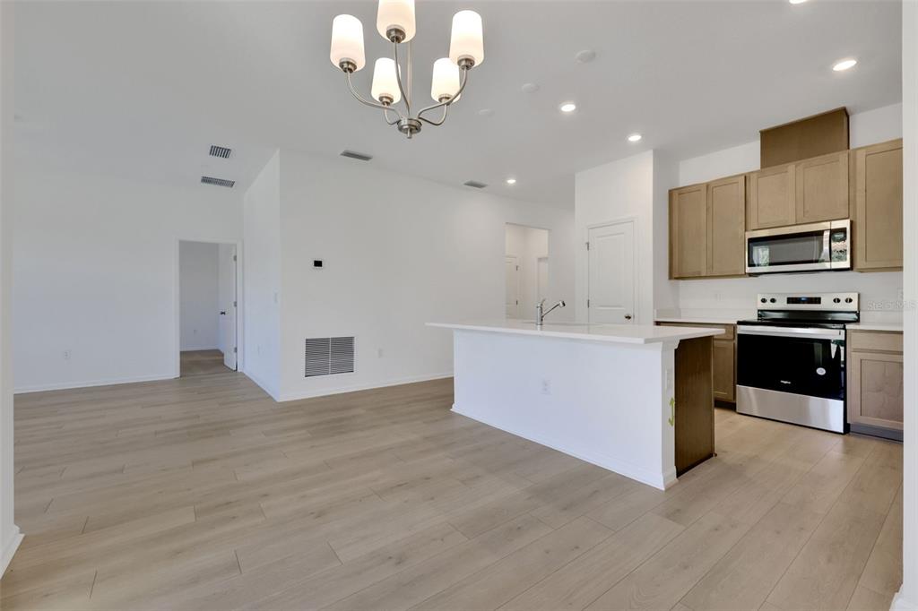 2932 Supermarine Road Tavares, FL 32778 - Photo 8 of 25