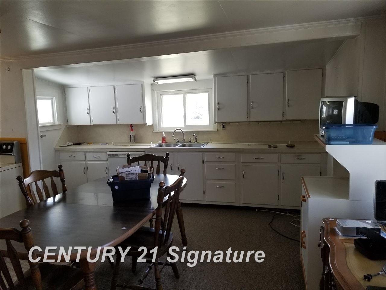 3066 East Newberg Road Pinconning, MI 48650 - Photo 14 of 16